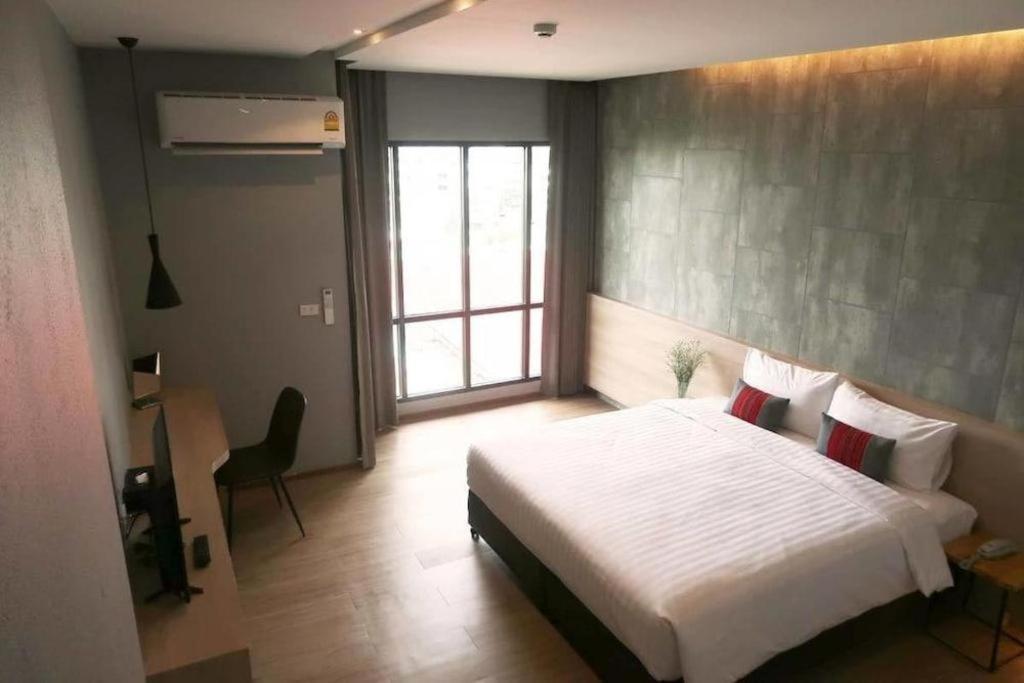 Sans Hotel Ratchaburi Exteriér fotografie