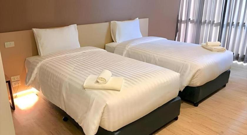 Sans Hotel Ratchaburi Exteriér fotografie