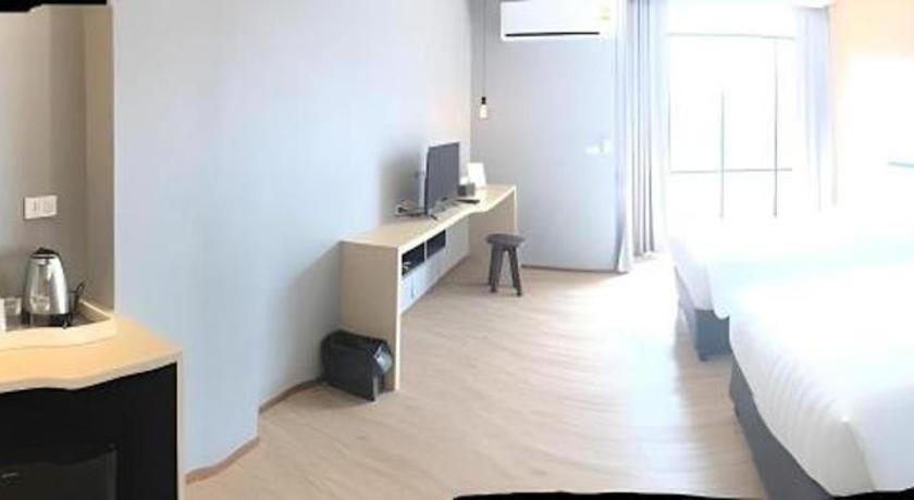 Sans Hotel Ratchaburi Exteriér fotografie